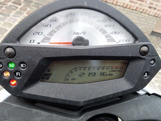 Kawasaki - er6 n - motorfiets - afbeelding 5 van  5