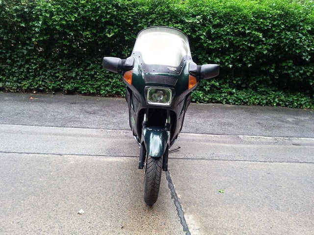 Kawasaki - gtr 1000 - motorfiets - afbeelding 10 van  10