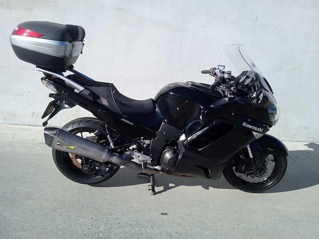 Kawasaki - gtr 1400 - motorfiets - afbeelding 1 van  8