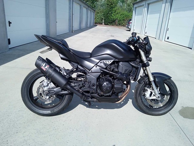 Kawasaki - z 1000 - motorfiets - afbeelding 2 van  6
