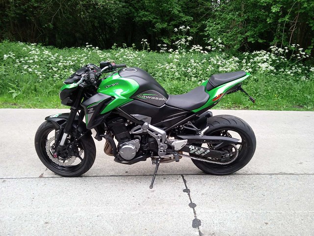 Kawasaki - z900 - motorfiets - afbeelding 1 van  10