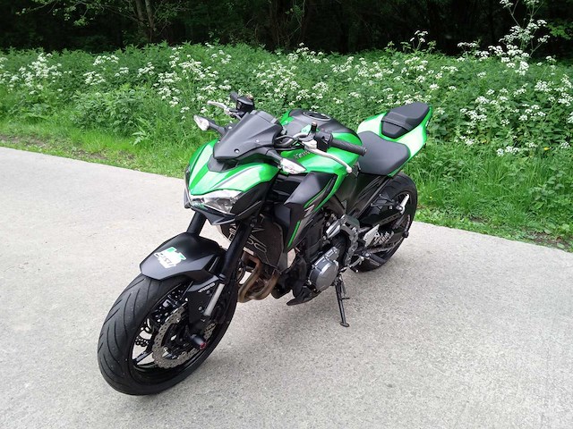 Kawasaki - z900 - motorfiets - afbeelding 1 van  4