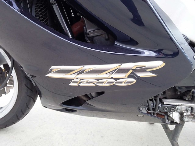 Kawasaki - zzr 1200 - motorfiets - afbeelding 3 van  13