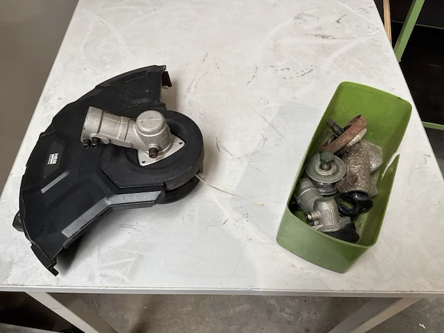 Kawasaki bosmaaier - afbeelding 9 van  9