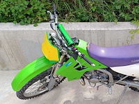 Kawasaki kdx 200 moto-kruis - afbeelding 12 van  13