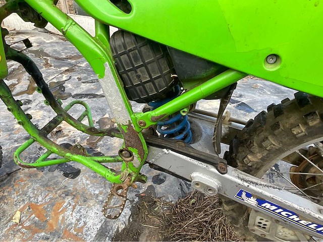 Kawasaki kx 250 moto - afbeelding 16 van  18