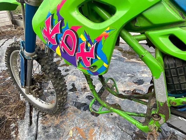 Kawasaki kx 250 moto - afbeelding 17 van  18