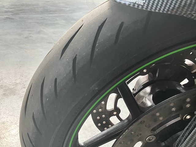 Kawasaki ninjazx-10r - afbeelding 37 van  38