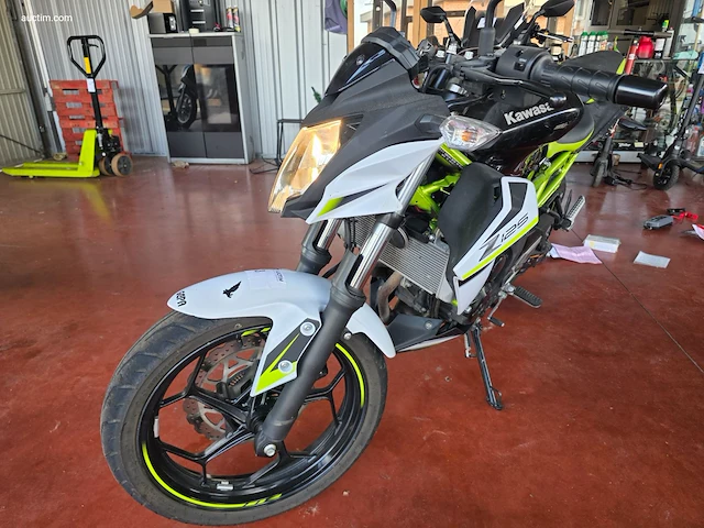 Kawasaki z125 onbekend - afbeelding 13 van  17