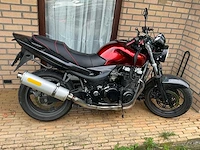 Kawasaki zr-7 zr750fg motorfiets