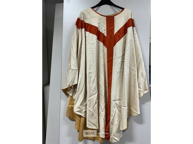 Kazuifel beige met rood - afbeelding 2 van  2