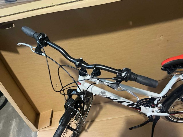 Kcp wild catt 26" white glossy damesfiets ongebruikt (2x) - afbeelding 2 van  8