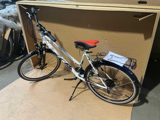 Kcp wild catt 26" white glossy damesfiets ongebruikt (2x) - afbeelding 2 van  8