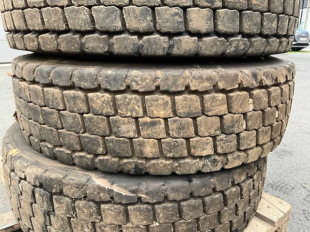 Kdm vrachtwagenbanden - afbeelding 5 van  7