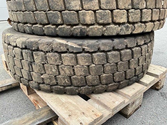 Kdm vrachtwagenbanden - afbeelding 6 van  7