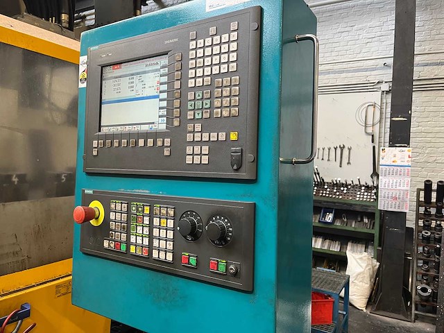 Kearney & trecker milwaukee - modu-line - cnc horizontale machinecentra - afbeelding 14 van  19