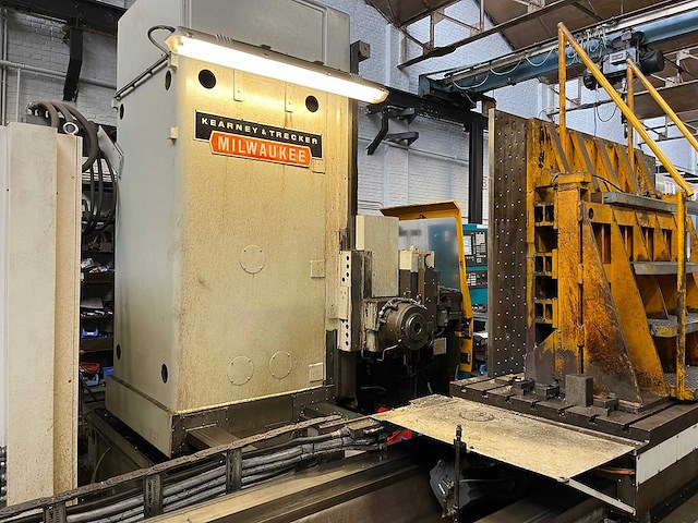 Kearney & trecker milwaukee - modu-line - cnc horizontale machinecentra - afbeelding 4 van  9