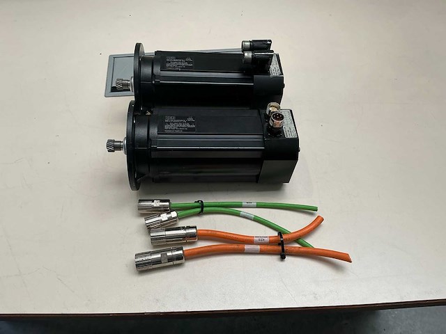 Keb servomotor (2x) - afbeelding 1 van  2
