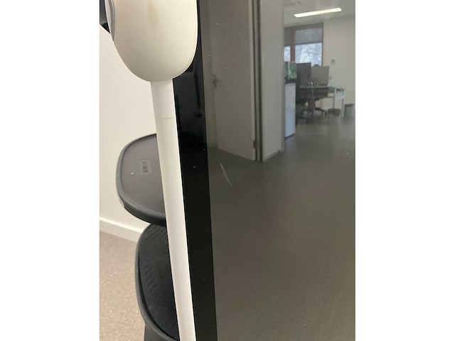 Keenon t10 laser ( dinerbot ) catering robot - afbeelding 7 van  8