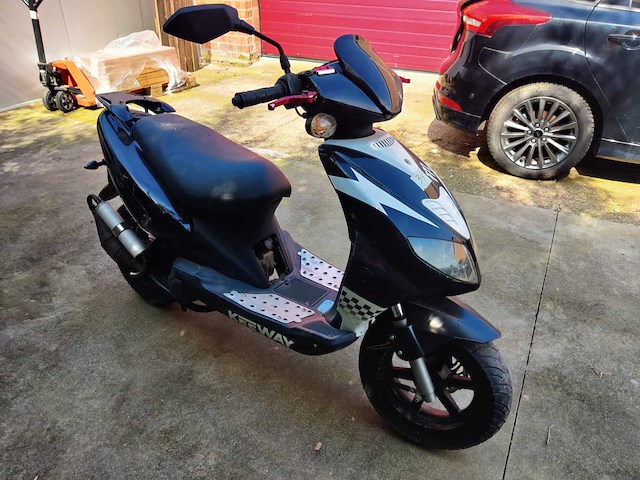 Keeway - light mopeds & light motorised scooters - afbeelding 1 van  5