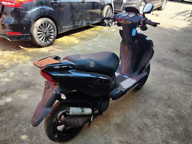 Keeway - light mopeds & light motorised scooters - afbeelding 4 van  5