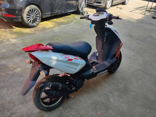 Keeway - light mopeds & light motorised scooters - afbeelding 4 van  6