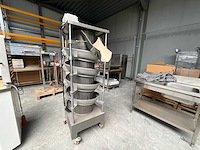 Kegelvormige gietmachine, bakkerijmachines, overig - afbeelding 1 van  5