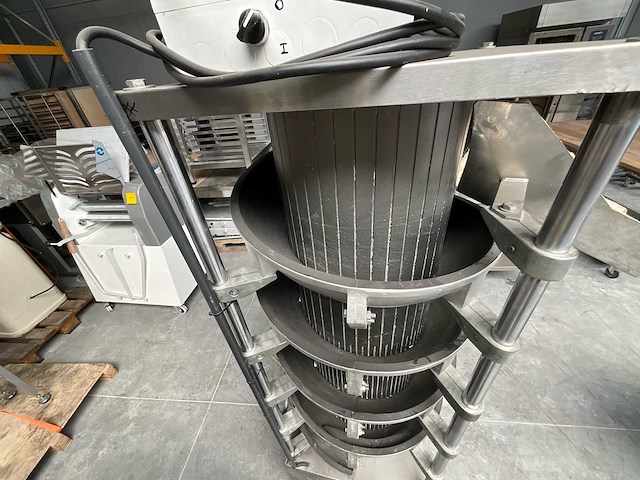 Kegelvormige gietmachine, bakkerijmachines, overig - afbeelding 4 van  5