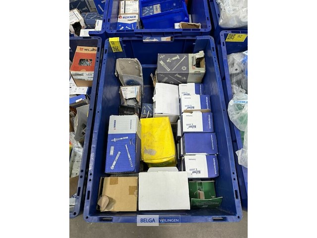 Keilbouten en pluggen - afbeelding 1 van  9