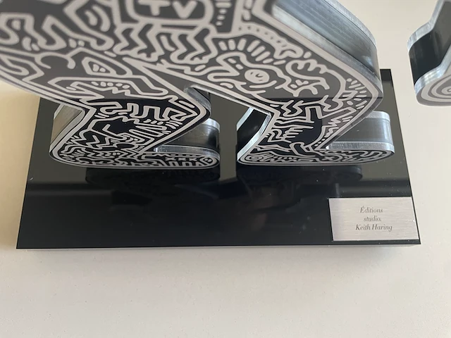 Keith haring beeld - afbeelding 3 van  5