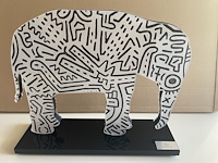 Keith haring : elephant beeld groot
