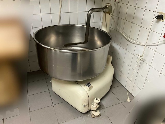 Kemper professionele deegkneder / mengketel (90cm) - afbeelding 1 van  7
