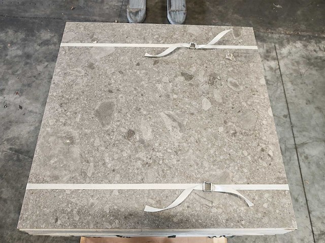 Keope ceppo grey mat 80x80 cm tegel 45,44 m² - afbeelding 1 van  7