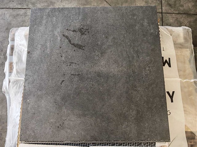 Keope moov antraciet mat vloertegel 75x75 cm 6,18 m² - afbeelding 1 van  7