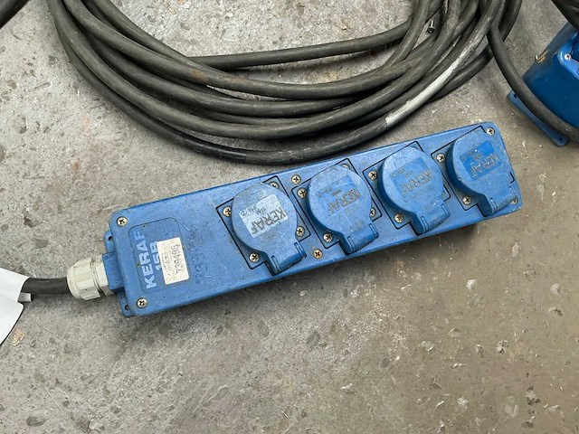 Keraf stekkerdoos met snoer (5x) - afbeelding 1 van  3
