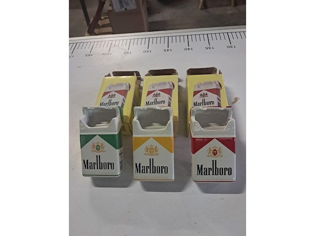 Keramiek asbakken 3 x marlboro - afbeelding 1 van  3