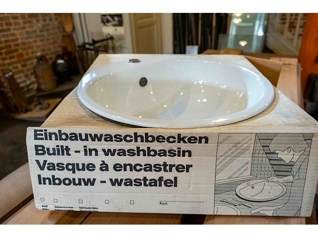 Keramische inbouwlavabo nieuw jaren'70-'80 - afbeelding 1 van  2