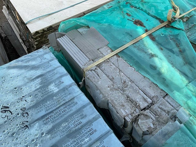 Keramische tuintegel (90x) - afbeelding 1 van  3