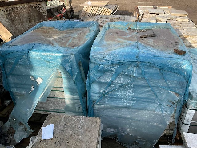 Keramische tuintegel (90x) - afbeelding 2 van  2