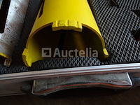 Kernboorkit (3 nieuwe, 2 gebruikte, 6 accessoires) in een behuizing - afbeelding 3 van  6