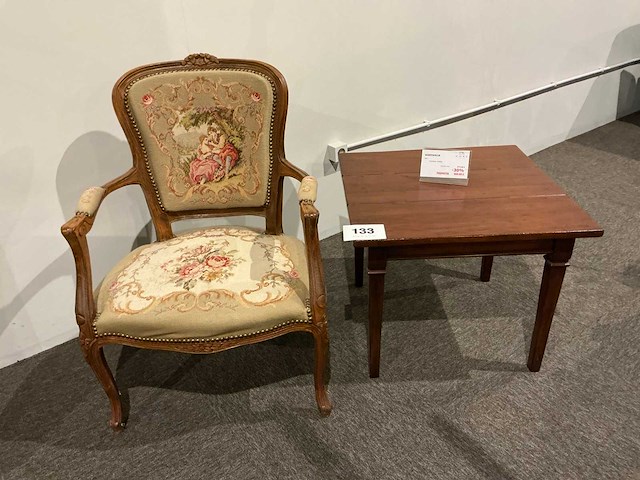 Kerselaar bijzettafel - afbeelding 1 van  3