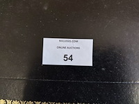 Kerselaren bureau 2 laden camile&vence afm; 135x40x77, 2 nachttafeltjes camille&vence afm. 47x33x62, schilderij p.delvaux - afbeelding 2 van  16