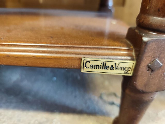 Kerselaren bureau 2 laden camile&vence afm; 135x40x77, 2 nachttafeltjes camille&vence afm. 47x33x62, schilderij p.delvaux - afbeelding 11 van  16