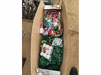 Kerst- & seizoensartikelen kunstkerstboom inclusief decoratie - afbeelding 3 van  4