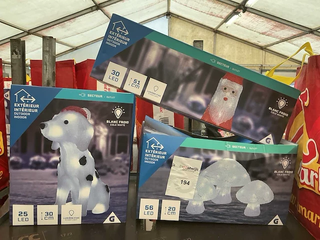Kerst- & seizoensartikelen led figuren (3x) - afbeelding 1 van  1