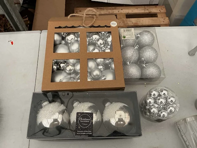 Kerst- & seizoensartikelen - afbeelding 4 van  5