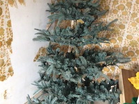 Kerst atributten + kerstboom - afbeelding 5 van  5