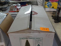 Kerstboom h. 1,85m - afbeelding 1 van  3