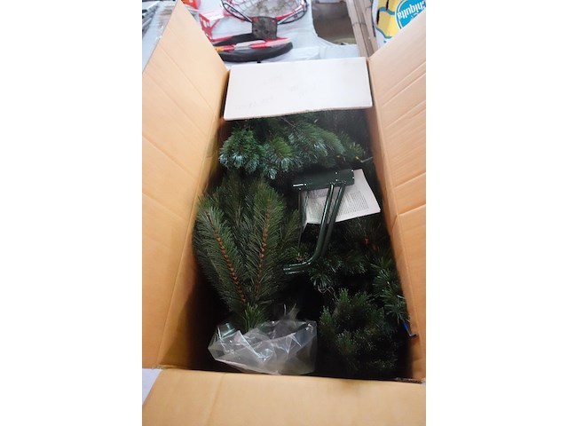 Kerstboom h. 1,85m - afbeelding 3 van  3