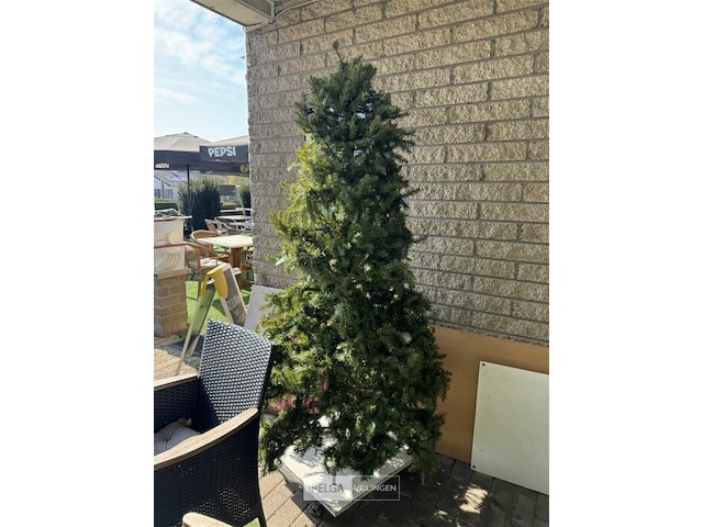 Kerstboom met deco verlichting - afbeelding 4 van  6